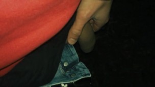 Middle eastern pee desperation - need to piss outdoor