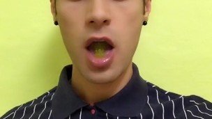 Vore fetish - gummy bears eating