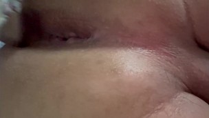 Jugando un poco con mi culo