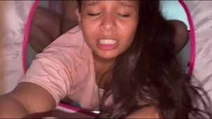 esposa del vecino se queda atrapada en el castillo y la ayuso con mi gran verga