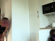 Mój napalony chłopak nie mógł przestać mnie ruchać, hydraulik był tuż za rogiem 9/16