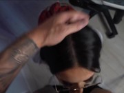 Школьница с большими сиськами отсосала у препода за оценку 8/16