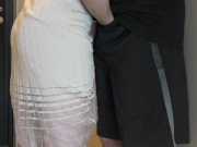 年の差カップル　精液欲しがるいやらしいお口で、玄関即尺濃厚フェラ♡ 3/16