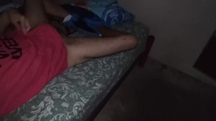 HOMBRE CON TREMENDA VERGA LARGA