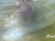 pissing and masturbating underwater at the sea public beach 13/16