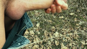 Arab is jerking off and cumshot is making nice "dropping of cum" sound