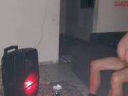 safada depois da social, seduz o jovem até fazer de tudo com seu pau grande! 10/16