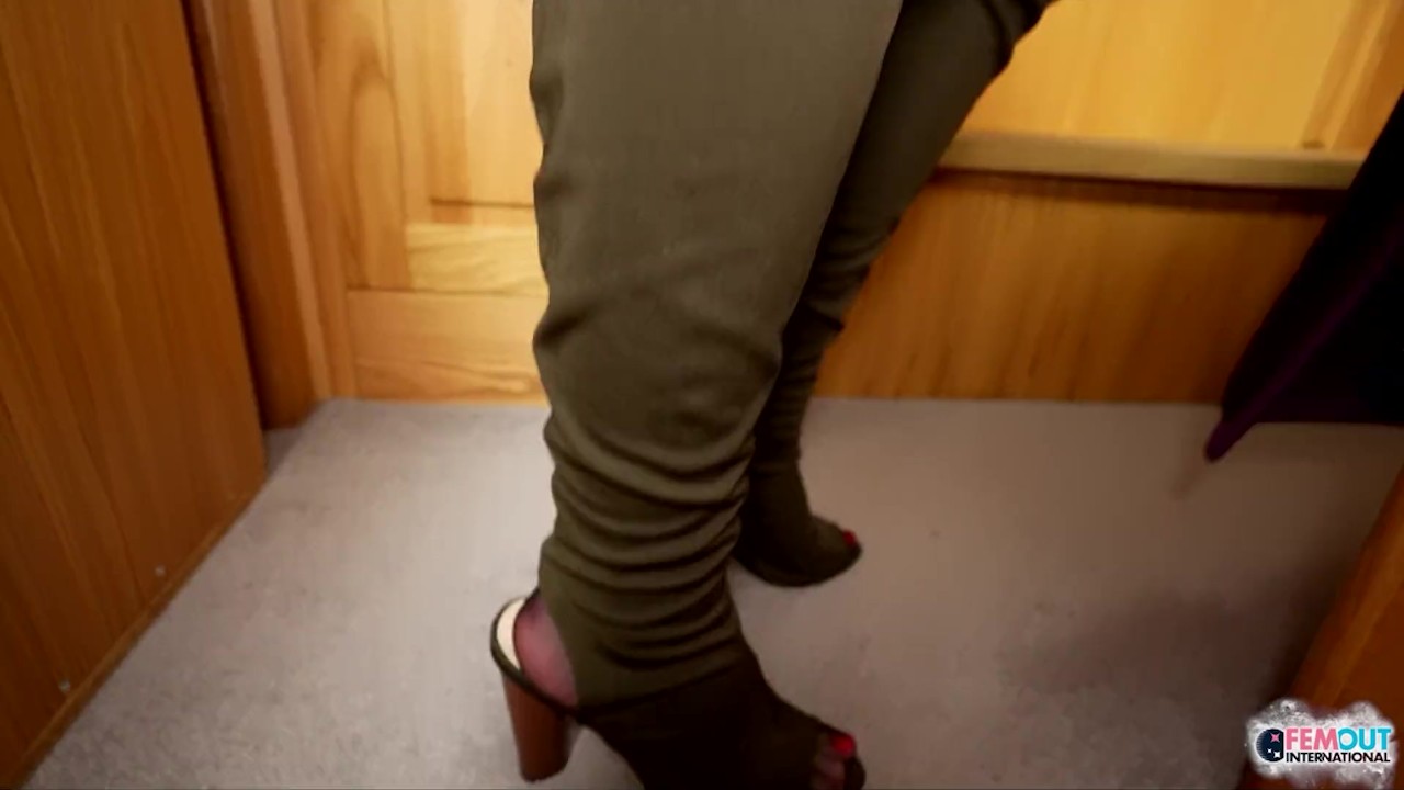 FEMOUT.XXX: Cute tranny with big cock. Anal masturbation ...