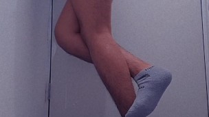 Femboy sensual en el baño