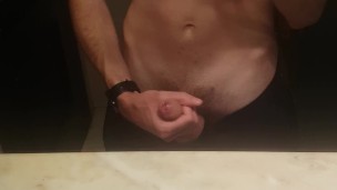 ASMR: Unloading my golden liquid into the sink and showing off my tiny abs