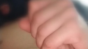 Je me Branle et gémi fort insulte cracha Vien me lécher petit pute