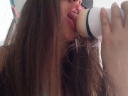 Me caliento con la vagina de juguete de mi hermanastro 15/16