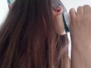 Me caliento con la vagina de juguete de mi hermanastro 9/16