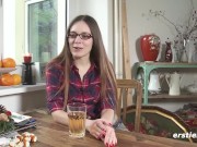 Ersties -Künstlerin Lena aus Berlin steht auf geile Technik 3/16