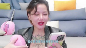 【喷泉乔老师】两性健康：男友啪啪的时候看擦边女正常吗？怎么改正男友的行为呢？添加获取更多信息