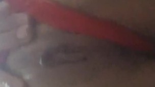 Me toco mucho cuando estoy sólita, caliente y mojada