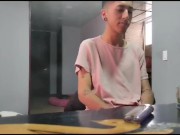 Un poco de MARIHUANA A CAMBIO de dejar que me LLENE DE SEMEN LA VAGINA   6/16