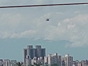 兩架直升機盤旋 3/16