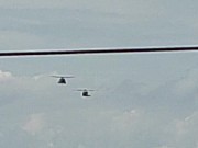 兩架直升機盤旋 4/16