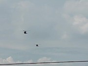 兩架直升機盤旋 5/16