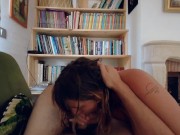 Dans le sud de la France, Réa jouit et crache du sperme. 16/16