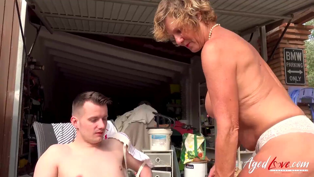 AGEDLOVE Molly Milf sucks Sam's big cock and then he fucks her pussy - Free Sex Video - RedTube