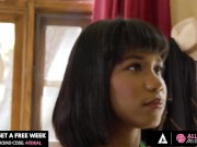 Hot Masseuse Fucks Stranger Girl's Pussy During Massage 2/16