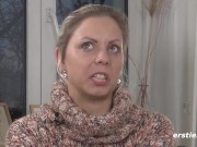 Ersties -Heißes Solo in Strumpfhosen mit dem tschechischen Girl Julia P 12/16