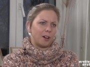 Ersties -Heißes Solo in Strumpfhosen mit dem tschechischen Girl Julia P 8/16