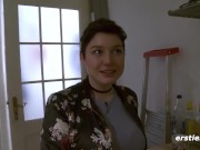 Ersties -Birgit und Effie – heißes Date in neuer Wohnung 6/16