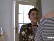 Ersties -Birgit und Effie – heißes Date in neuer Wohnung 7/16