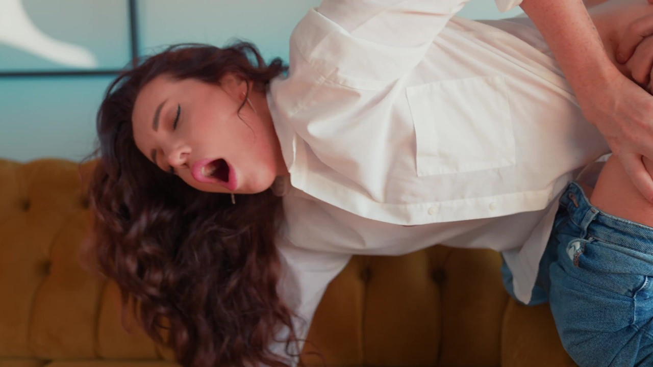 Watching porn with my hot stepmom ended up fucking her - RedTube