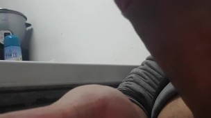 Hombre bien mojado y caliente video viral