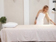 Petite virgin teen Enzo Barre reaches her orgasm 3/16