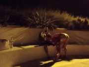 Sesso in spiaggia pubblica (con guardone) 9/16