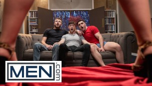 MEN - Finn Harding dobra o fundo Chris legal e depois bate nele no balcão até que ele Cums