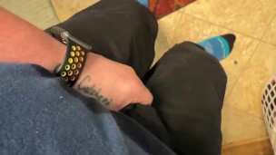 AFTER WORK BURSTING PEE