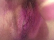 se masturbando até gozar com seus brinquedos buceta muito molhada 12/16