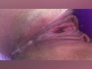 Me masturbando até gozar com meus brinquedos, buceta molhada escorrendo e orgasmo intenso 10/16