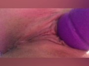 Me masturbando até gozar com meus brinquedos, buceta molhada escorrendo e orgasmo intenso 16/16