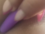 Close na buceta da novinha se masturbando com mini vibrador escondida na casa da vó 14/16