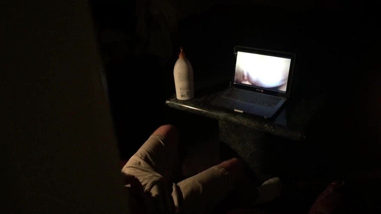 Caught masturbating - Free Sex Video - RedTube