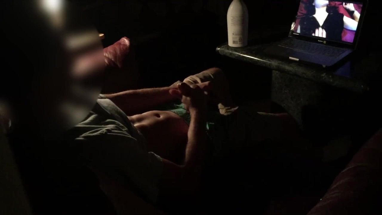 Caught masturbating - Free Sex Video - RedTube