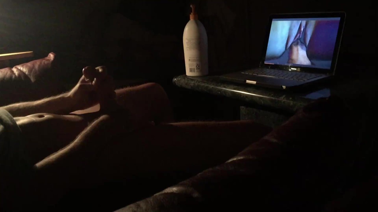 Caught masturbating - Free Sex Video - RedTube