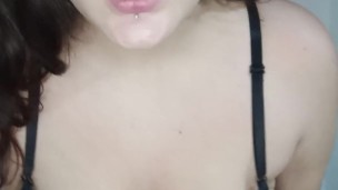 JOI Mientras me pruebo lencería muy sexy y te modelo