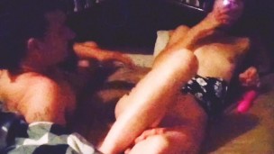 SPoiLED DaDDY GeTS DESerT WHILE MOMMY MILF HAS HER AFTer DINnER SMoKE