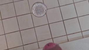 Shower cumshot