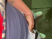 En la calle me encanta MEAR para marcar territorio como la perrita que soy