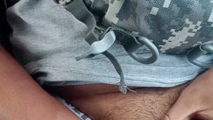Inabot ng libog habang nasa bus
