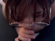 エロい音を立てながらしゃぶって大量に精子をもらうメガネ女子♡ cum in mouth japanese 10/16